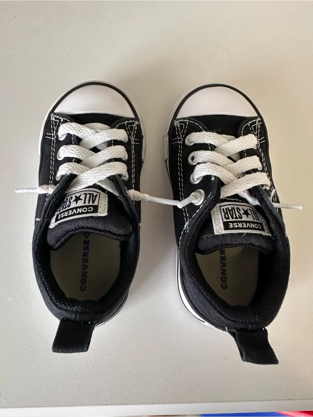 Converse Kids Black Low Top Sneakers Size 6